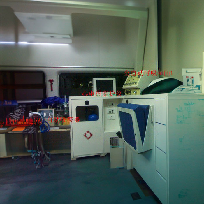 郑州市管城正规救护车出租护送到三门峡市市辖区救护车呼吸机多少钱