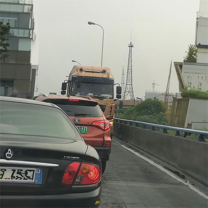 管城救护车出租服务出租到三门峡市救护车一台多少钱