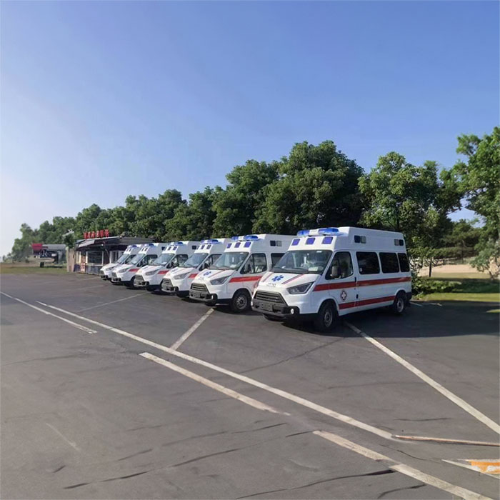 河南郑州郑东新区出租救护车租赁到驻马店市平舆县叫救护车多少费用