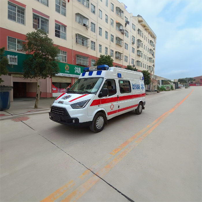 郑州市高新区租赁私人救护车到河南省周口地区人民医院 医院救护车出租是多少钱一公里