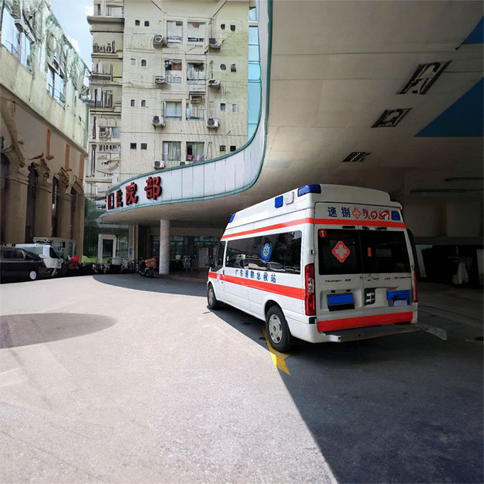 河南郑州新密跨省救护车出租到许昌市魏都区重症转运救护车-救护车出租