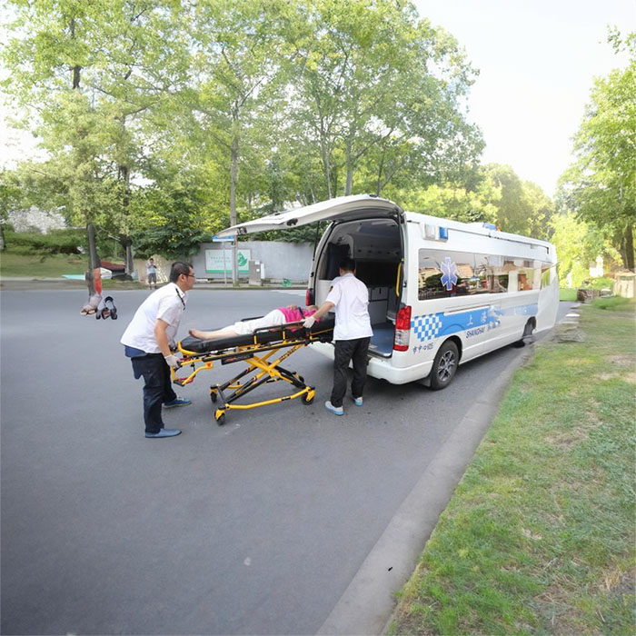郑州市巩义租赁私家救护车到河南中医药大学第三附属医院 哪里可以救护车出租