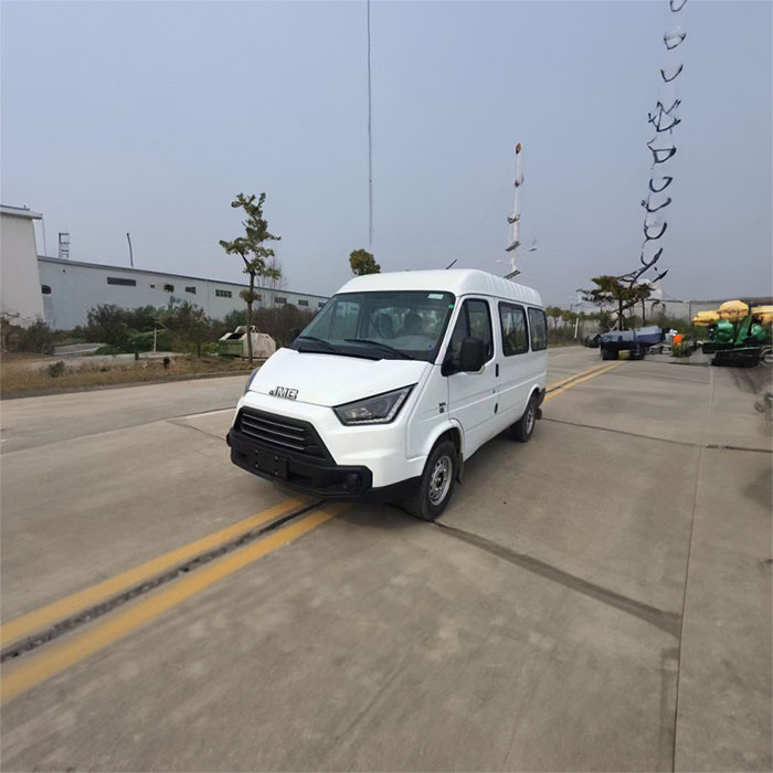 河南郑州管城区医院救护车护送到新乡市原阳县负压转运救护车价格-救护车出租