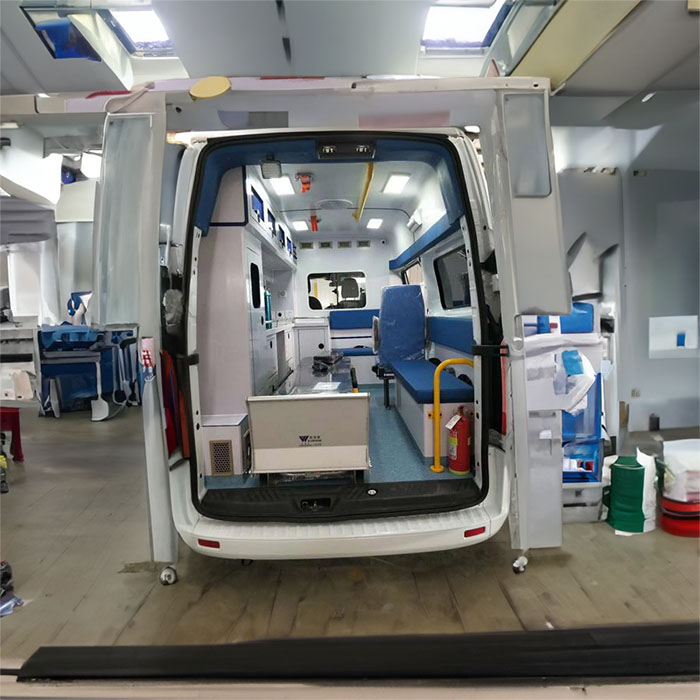 郑州二七区租用私人救护车到河南许昌市中心医院 救护车出租中心多少钱