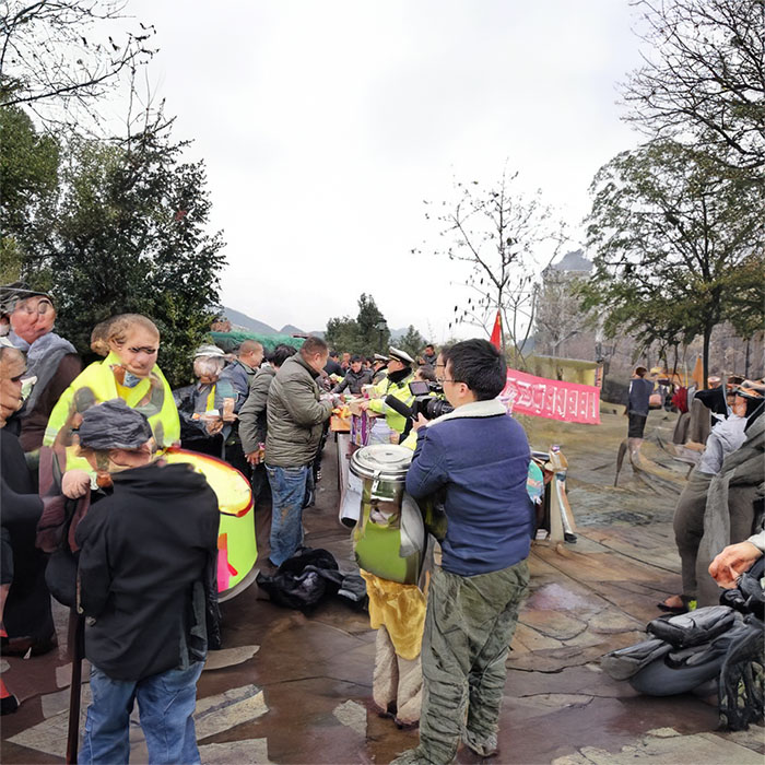 河南郑州中牟出租急救车护送到河南中原油田总医院 救护车出租费用多少