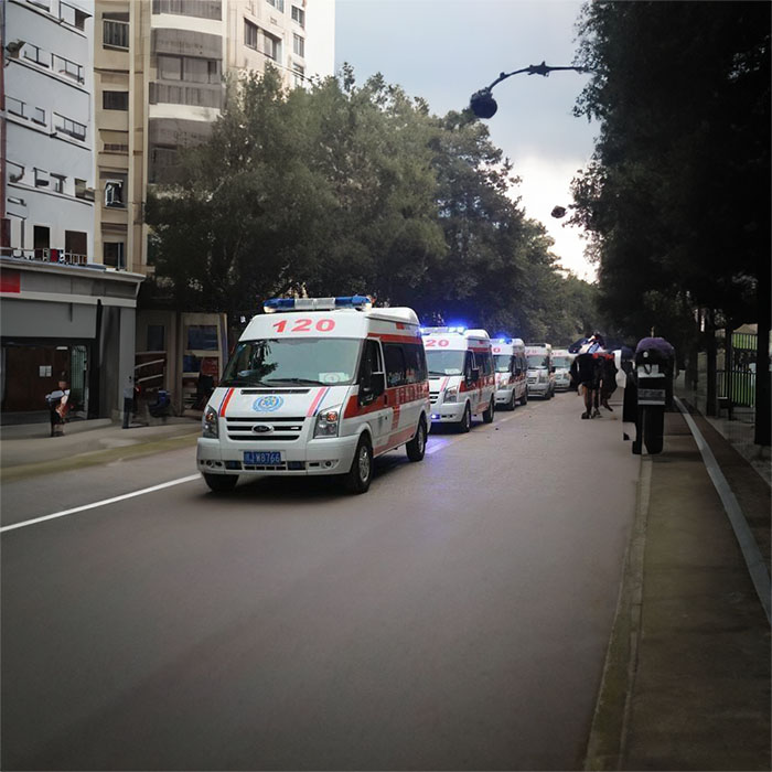 河南郑州上街长途救护车护送到平顶山市宝丰县叫救护车电话