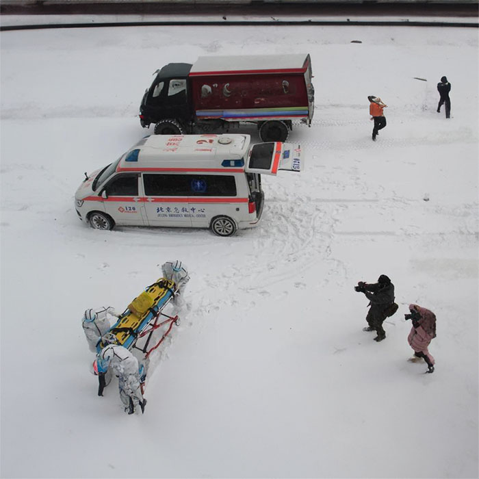 郑州市巩义租私家救护车转院到河南中国一六Ｏ医院 救护车出租中心电话是多少