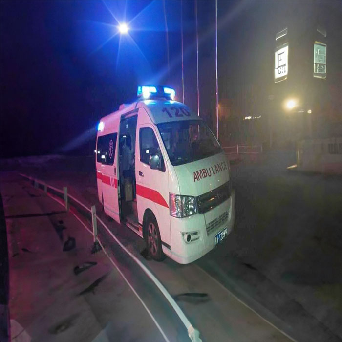 河南郑州二七正规救护车出租到周口市西华县跨省救护车