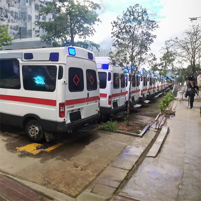 河南郑州市巩义救护车出租出租到周口市川汇区120租赁费用