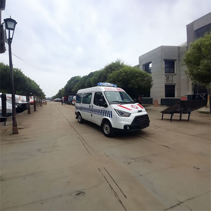 郑州市荥阳市租私人急救车到河南省郑州市中心医院 救护车出租一次多少钱