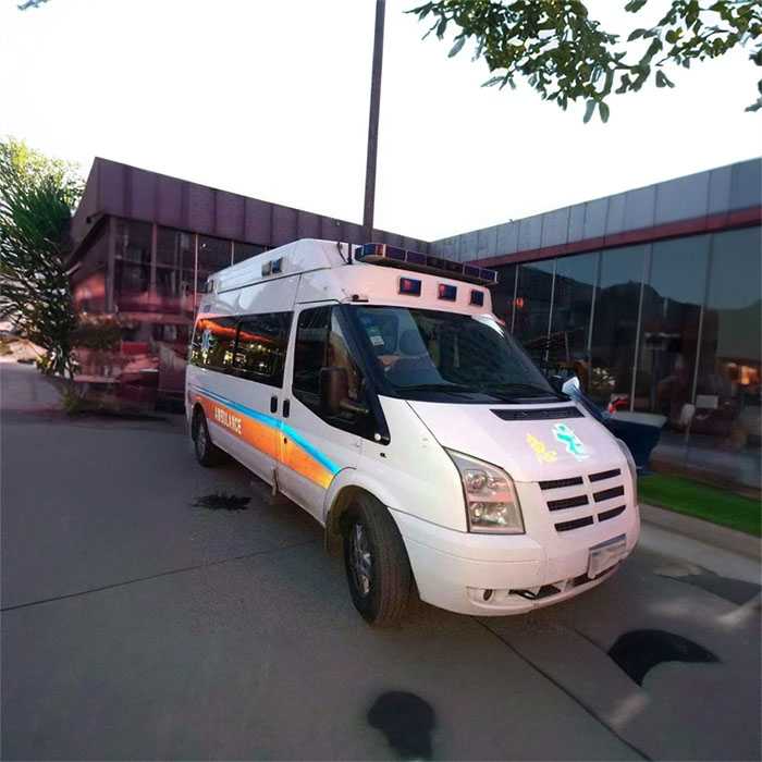 郑州中原区租赁正规救护车到信阳地区中医院 救护车出租多少钱