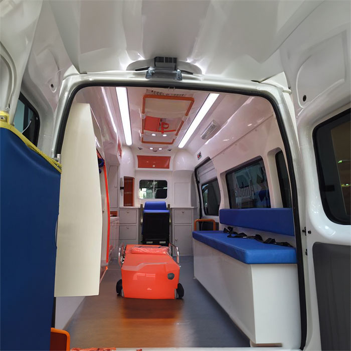 河南郑州郑东新区私人救护车护送到南阳市卧龙区救护车出租