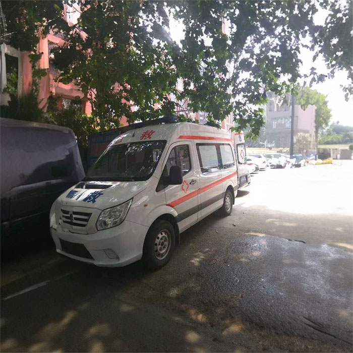 郑东新区预约私人救护车租赁到河南大学淮河医院 救护车出租每公里多少钱