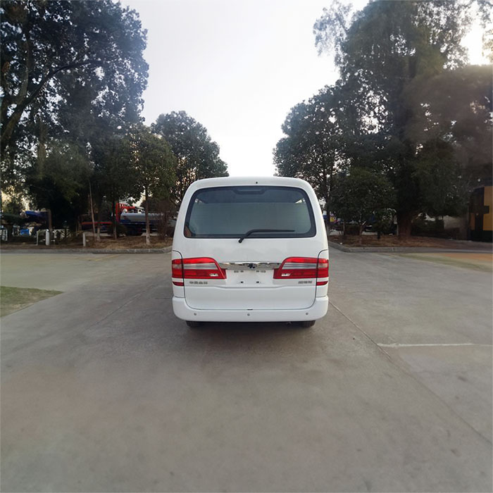 河南巩义市私人救护车出租到河南省信阳地区人民医院 救护车出租长途得多少钱