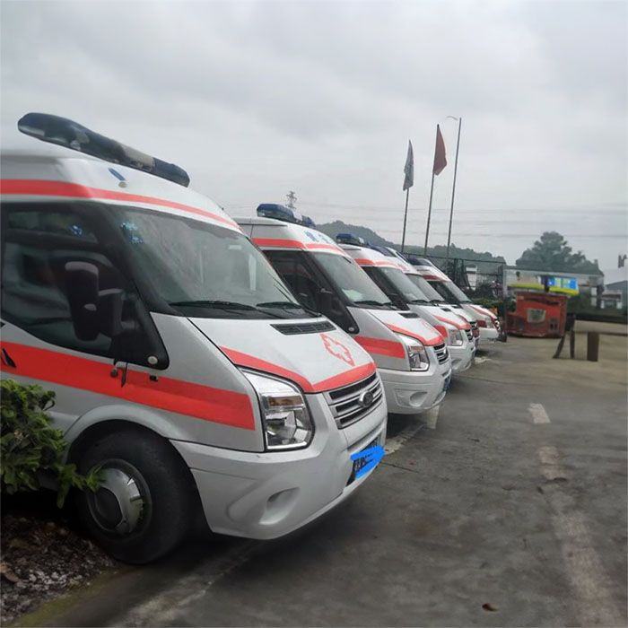 河南郑州二七区救护车出租到河南省信阳市中医院 救护车出租一般多少钱租用