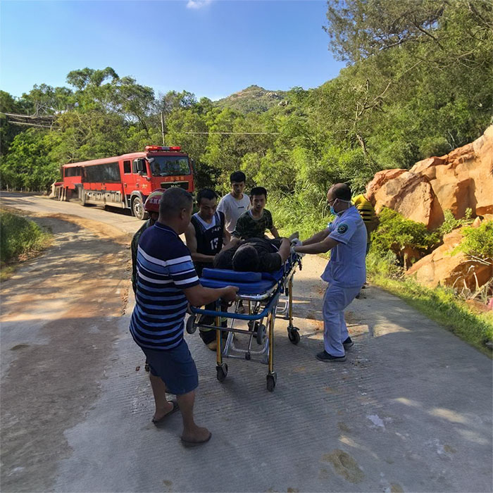 河南郑东新区正规救护车出租到平顶山市郏县救护车出租租赁