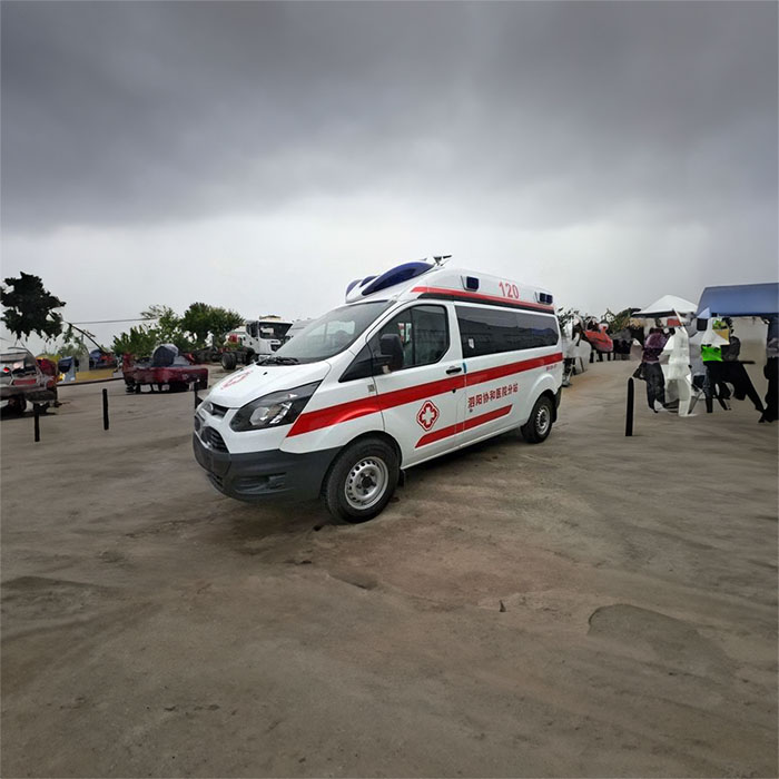 河南郑州管城哪里有救护车出租到洛阳市洛龙区转运型救护车多少钱-救护车出租