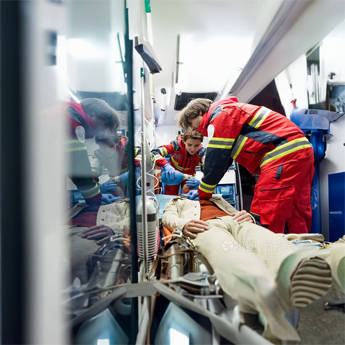 上街区租救护车租赁到洛阳市救护车每公里收费多少钱