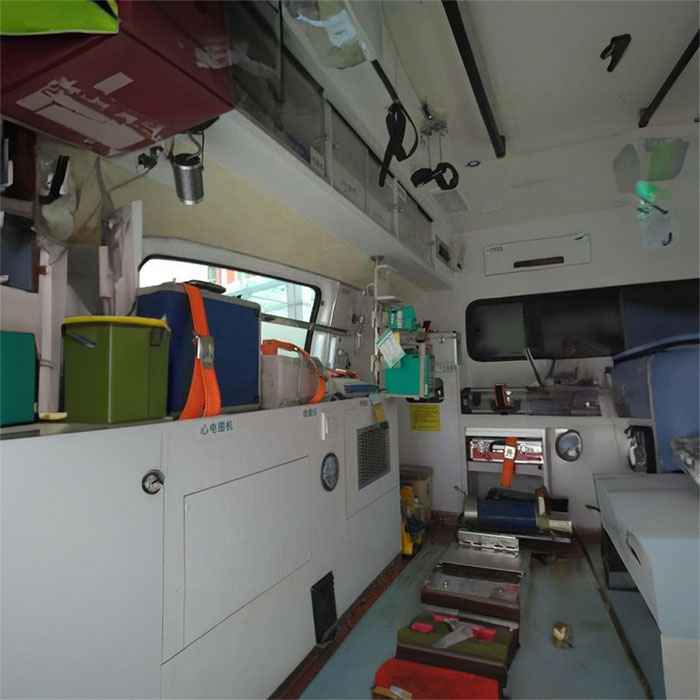 郑州市巩义租赁私人救护车转运到河南省郑州市中心医院 救护车出租每公里多少钱