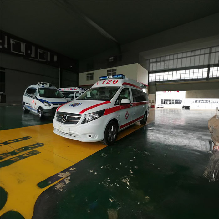 河南中原区租私人救护车转院到郑州大学附属医院 救护车出租服务 长途转运服务多少钱