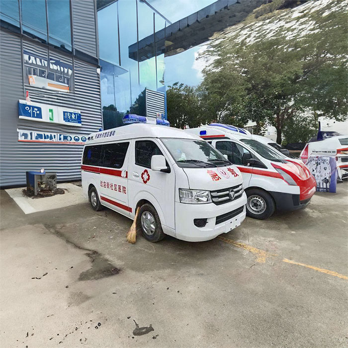 河南郑州周边租私家救护车转院到河南省信阳市中心医院 私人120救护车出租多少钱