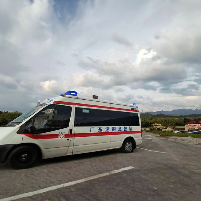 河南航空港私人救护车出租到河南省河南省中医院 120救护车出租电话多少