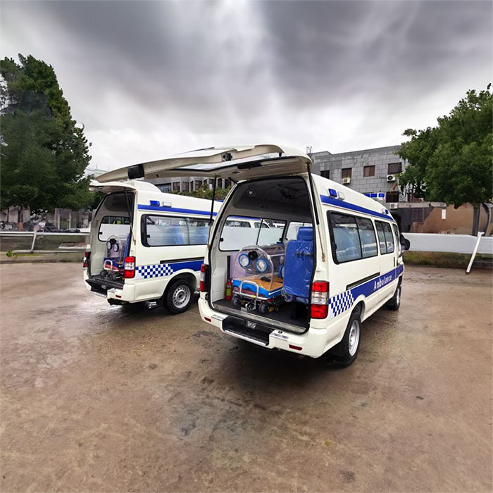 河南郑州上街租用私人救护车护送到河南省洛阳市第二中医院 有哪些救护车出租