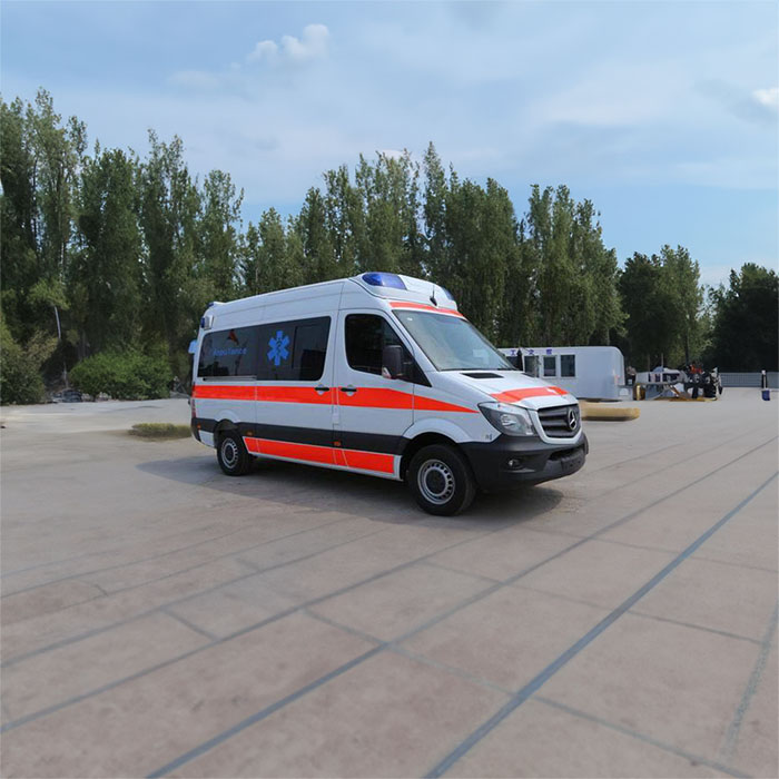 河南郑州市经开区租赁私家救护车转院到河南省河南省人民医院 医疗救护车出租多少钱