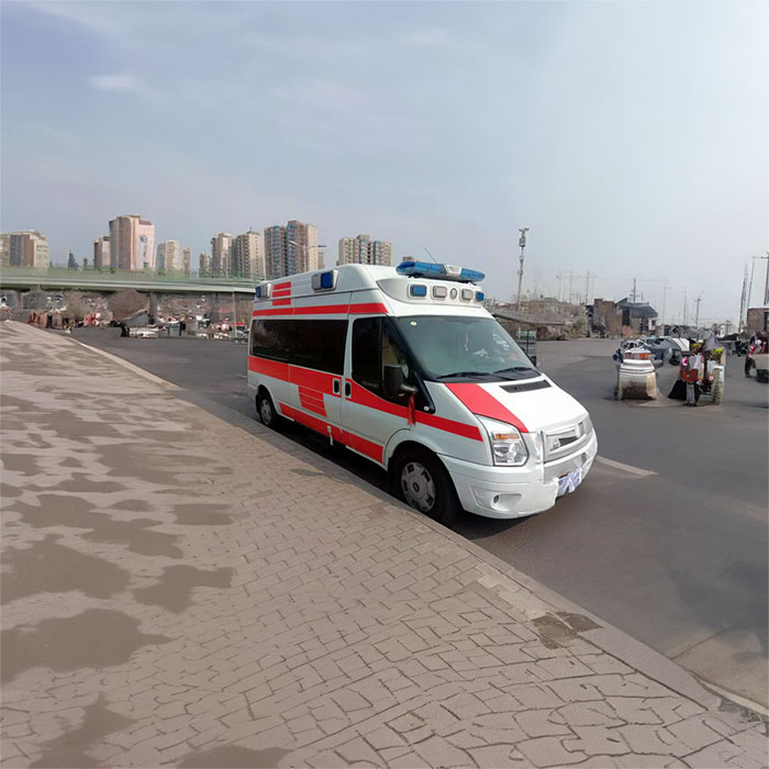 河南郑州市高新区出租急救车护送到南阳市中心医院 正规救护车出租电话多少