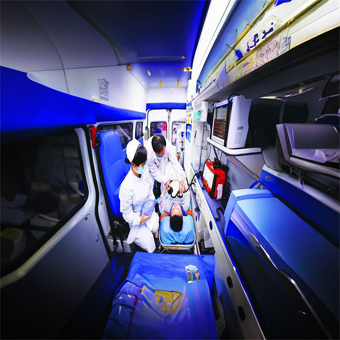 郑州惠济区正规救护车出租转运到漯河市召陵区急诊救护车费用