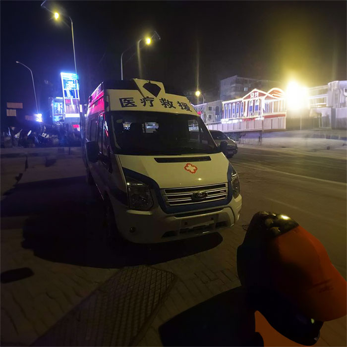 郑州市巩义正规救护车出租转运到南阳市新野县正规私人救护车
