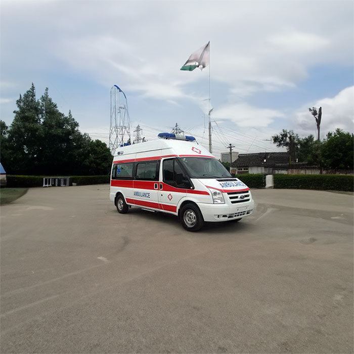 高新区救护车出租公司护送到南阳市卧龙区租救护车护送病人