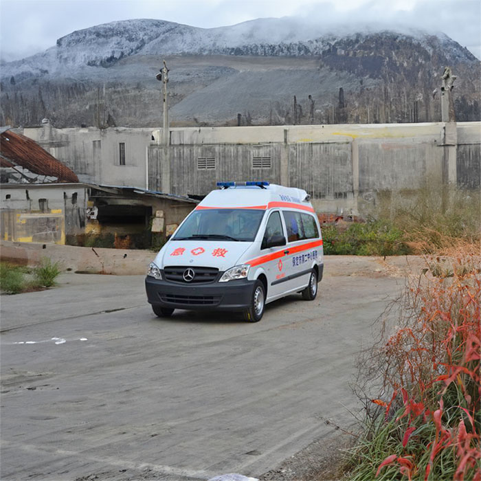 郑州市救护车出租服务租赁到郑州市中原区救护车出租