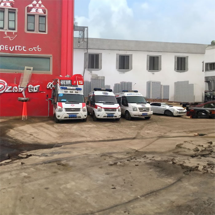 河南郑州市登封租赁救护车护送到洛阳市嵩县医院救护车出租价格