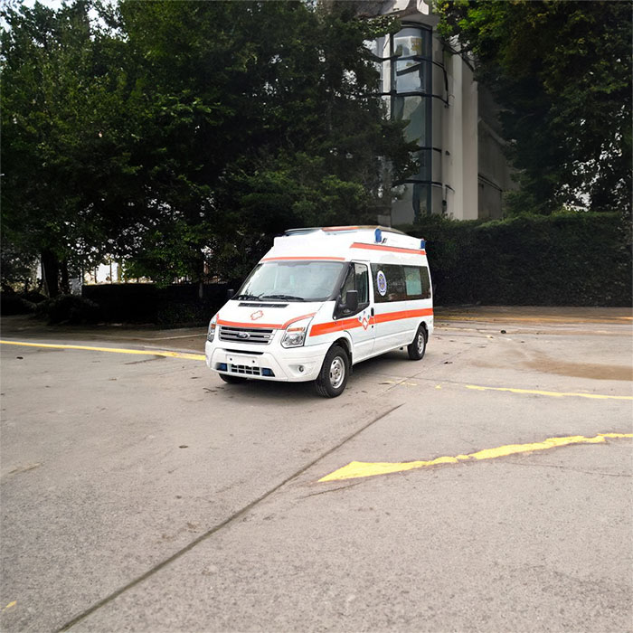 河南郑州新密市出租急救车护送到南阳市中心医院 医院救护车叫一次多少钱 出租