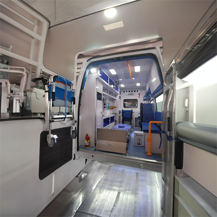 郑州郑东新区租用私人救护车护送到河南省郑州市第四人民医院 救护车辆出租哪个好
