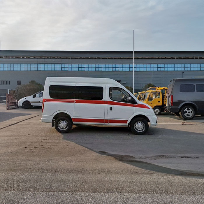 河南金水区租用私人救护车到河南河南省妇幼保健院 救护车长途出租多少钱一公里