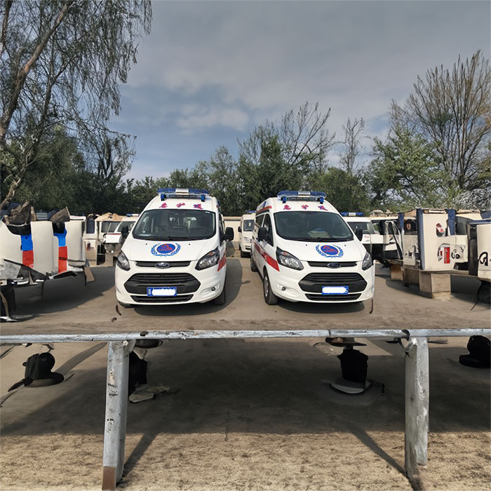 郑州二七区租私人救护车转院到安阳市中心医院 急救救护车出租哪里专业