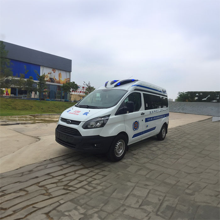 河南经开区救护车出租中心转运到洛阳市伊川县救护车出车一趟多少钱