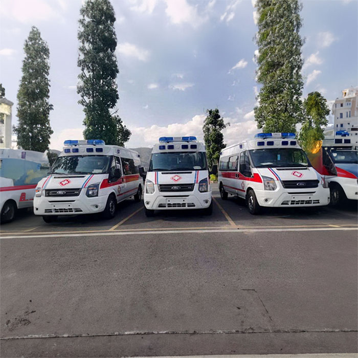河南郑州市高新区出租救护车护送到开封市金明区市救护车如何收费