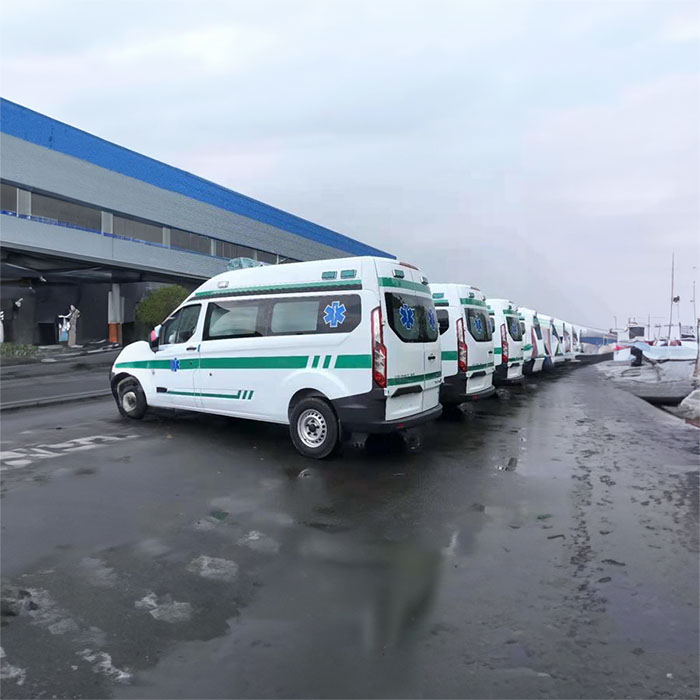 河南巩义租赁私人救护车到河南省信阳地区人民医院 救护车出租价格表多少钱