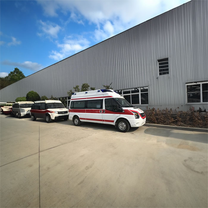 登封租用私人救护车到河南省信阳市中心医院 医院救护车叫一次多少钱 出租公司