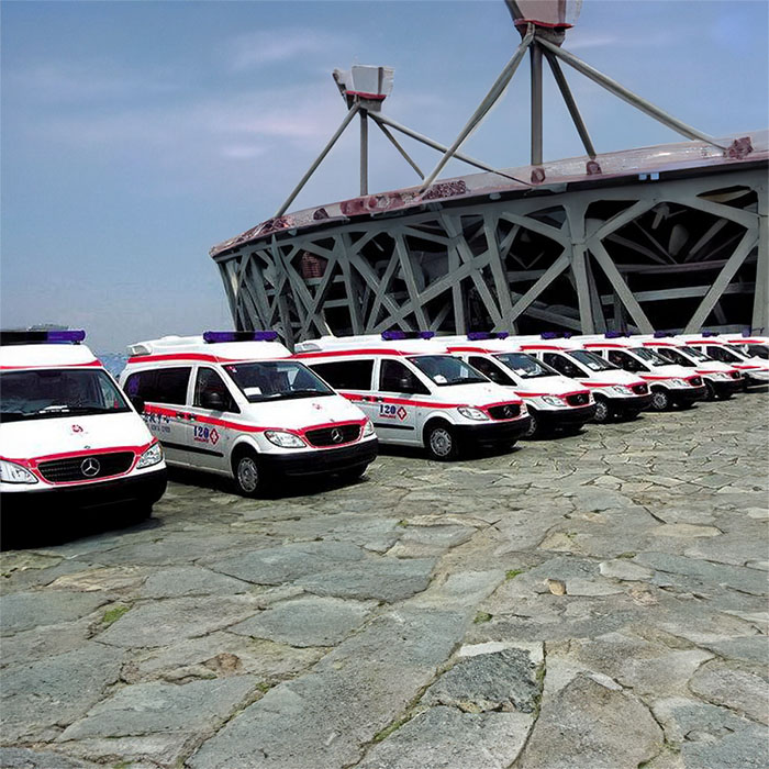 郑州巩义市私人救护车出租到鹤壁市浚县120救护车出租