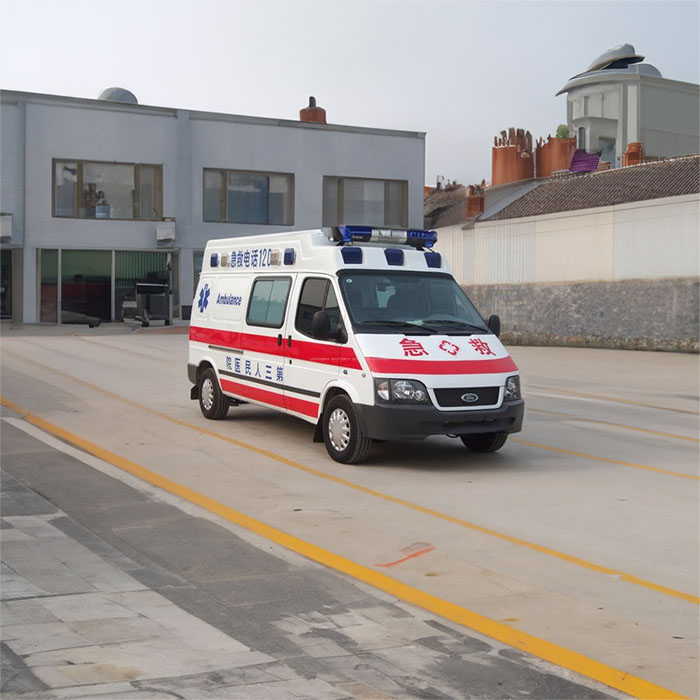 河南金水租私人急救车到河南省漯河市人民医院 救护车出租电话电话是多少