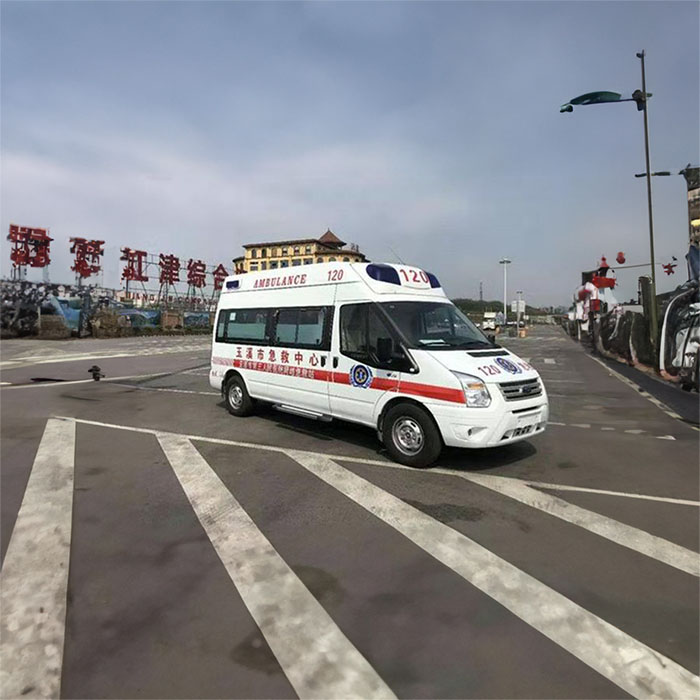 管城租用私人救护车到新乡市人民医院 救护车出租 多少钱一辆
