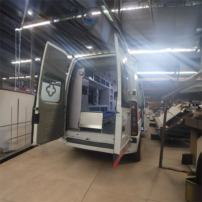 河南登封出租救护车转运到三门峡市义马市院后转运救护车标准-救护车出租