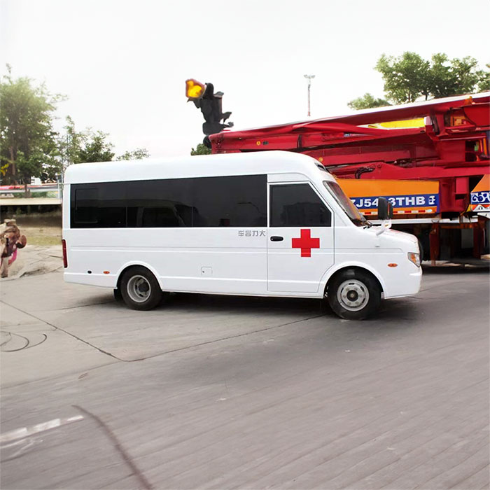 河南郑州市管城区租私人救护车转院到中原油田总医院 救护车出租要多少钱