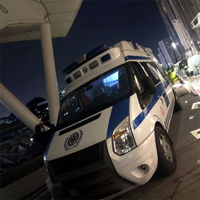 郑州市登封租赁私人救护车转运到河南开封155医院 长途救护车出租有哪些公司