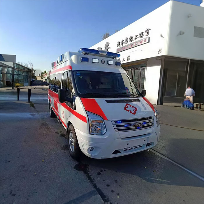 河南郑州市二七区租私家救护车转院到河南河南省中医院 那里有救护车出租 多少钱