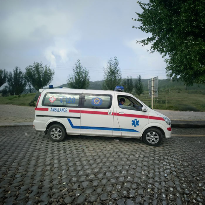 郑州管城长途救护车护送到商丘市永城市市出租救护车